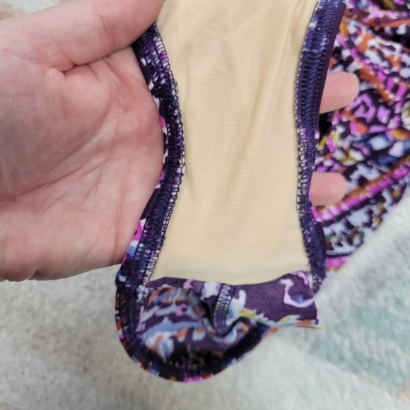 Lands’ End Ruched Paisley 1 Piece Slimming Swimsuit Purple 8 - Picture 6 of 7
